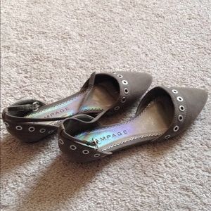 Rampage flat sandals closed toe size 8